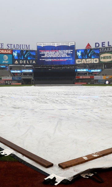 Mets-Yankees game postponed by rain; split DH on Tuesday